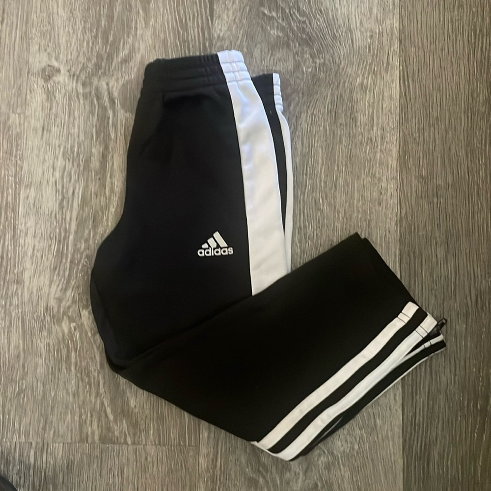 Boys Adidas warm up pants, sz 4